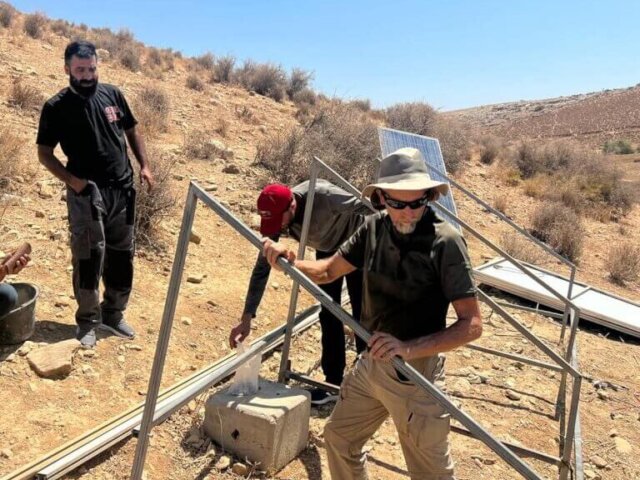 Appello per proteggere le comunità palestinesi dagli attacchi dei coloni