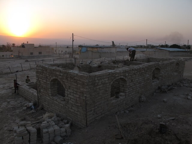 House building in Fasayil