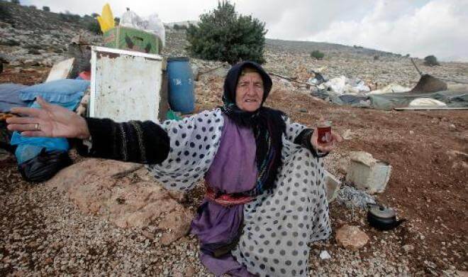 Demolitions in Yarza, northern Jordan Valley, February 17, 2014 © Jaafar Ashtiyeh - AFP/File