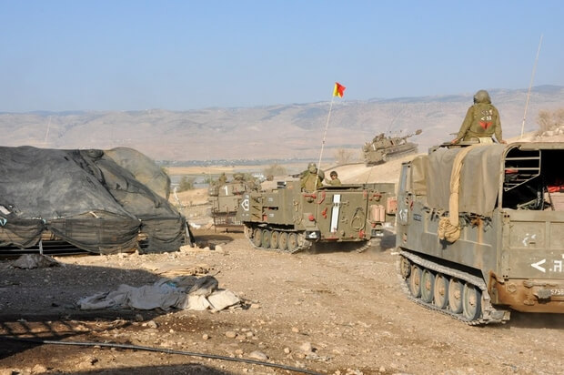 Israeli military forces leave Khirbet el alHama (MEE/Emily Mulder)